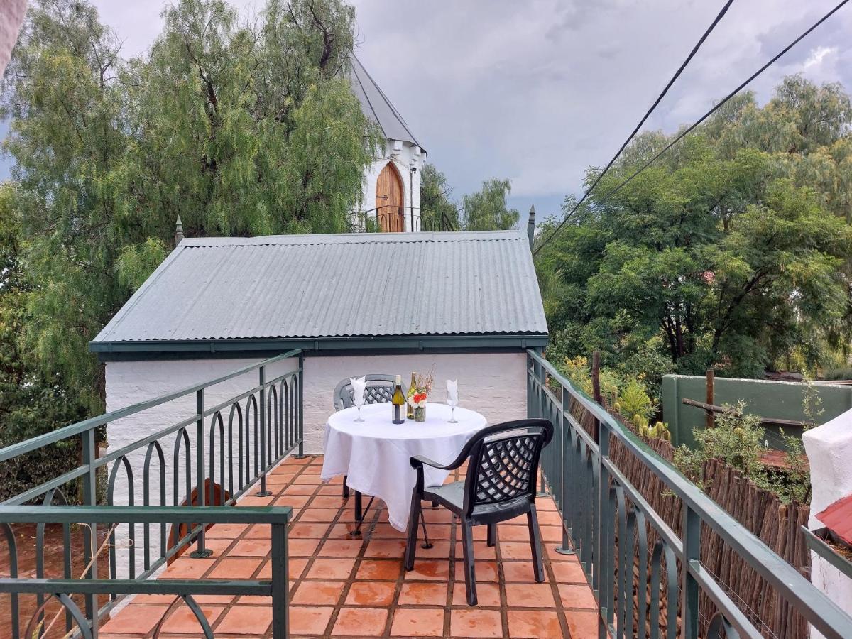 Bethesda Tower Accommodation Nieu-Bethesda Bagian luar foto